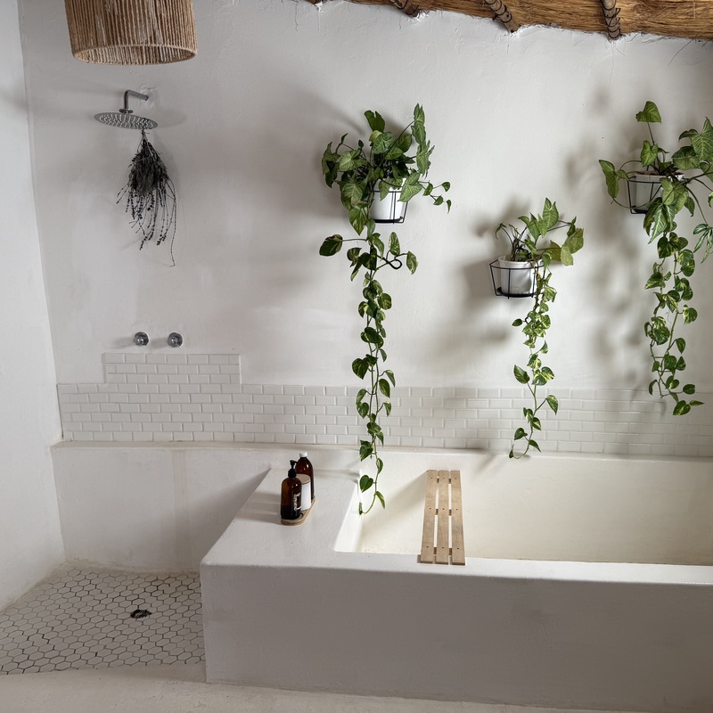 Main Bedroom En-Suite